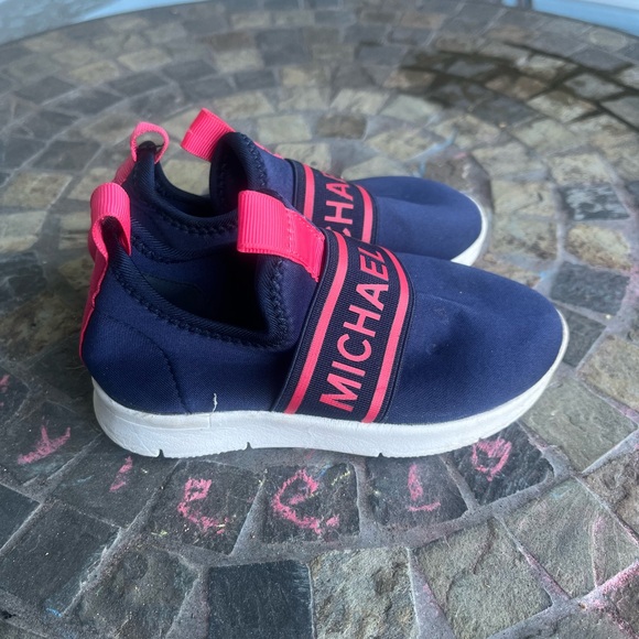 Michael Kors Sneaker - Picture 2 of 5